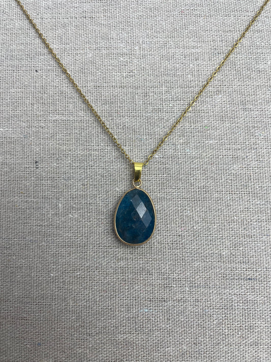 Collier pendentif Apatite Bleue