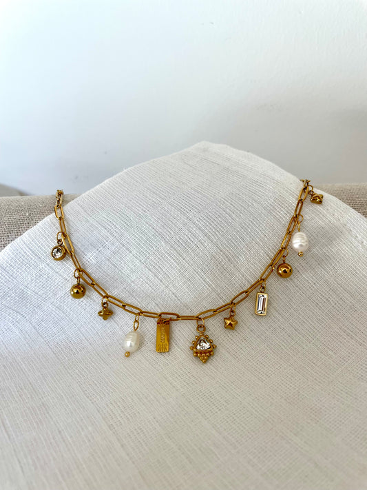 Collier Gustave