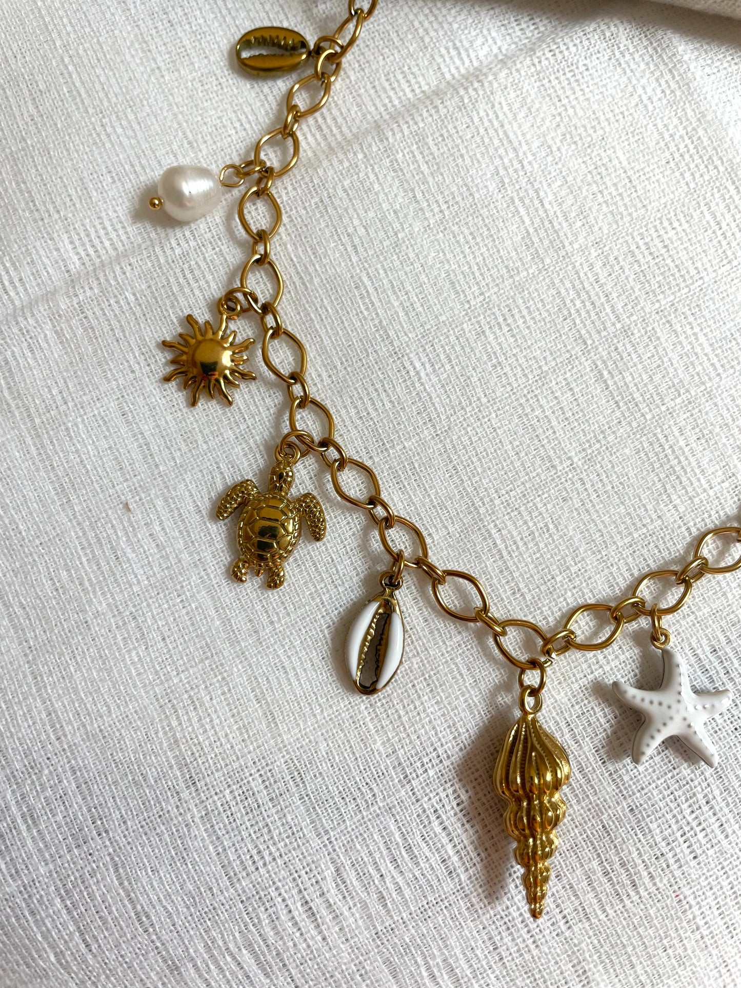 Collier Martin