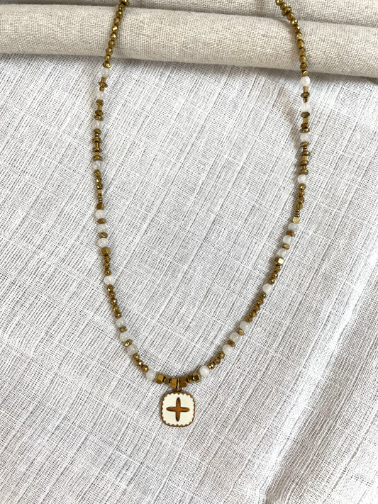 Collier Zach