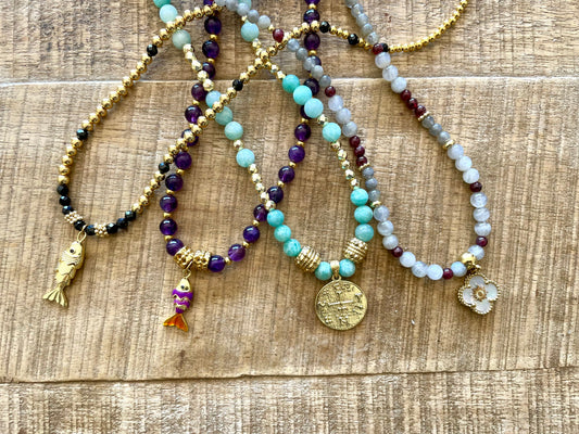 colliers en pierres naturelles avec pendentif