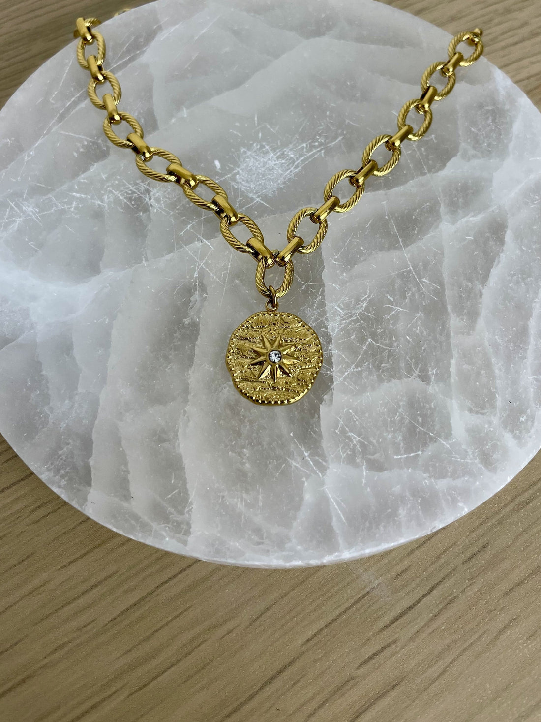tendances bijoux dorés acier inoxydable