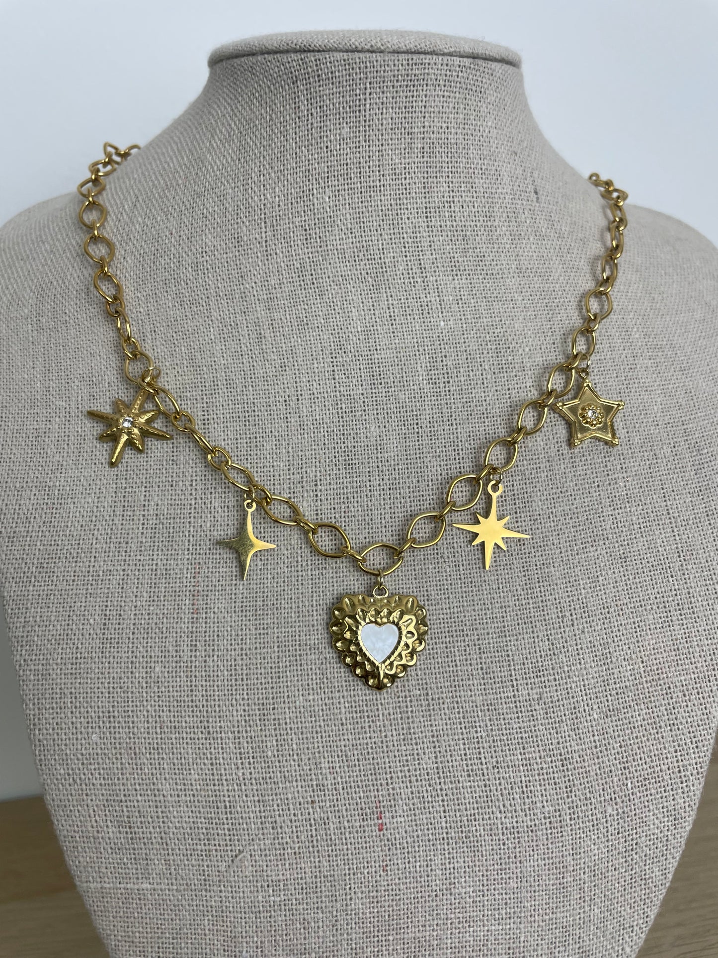 Collier Albert