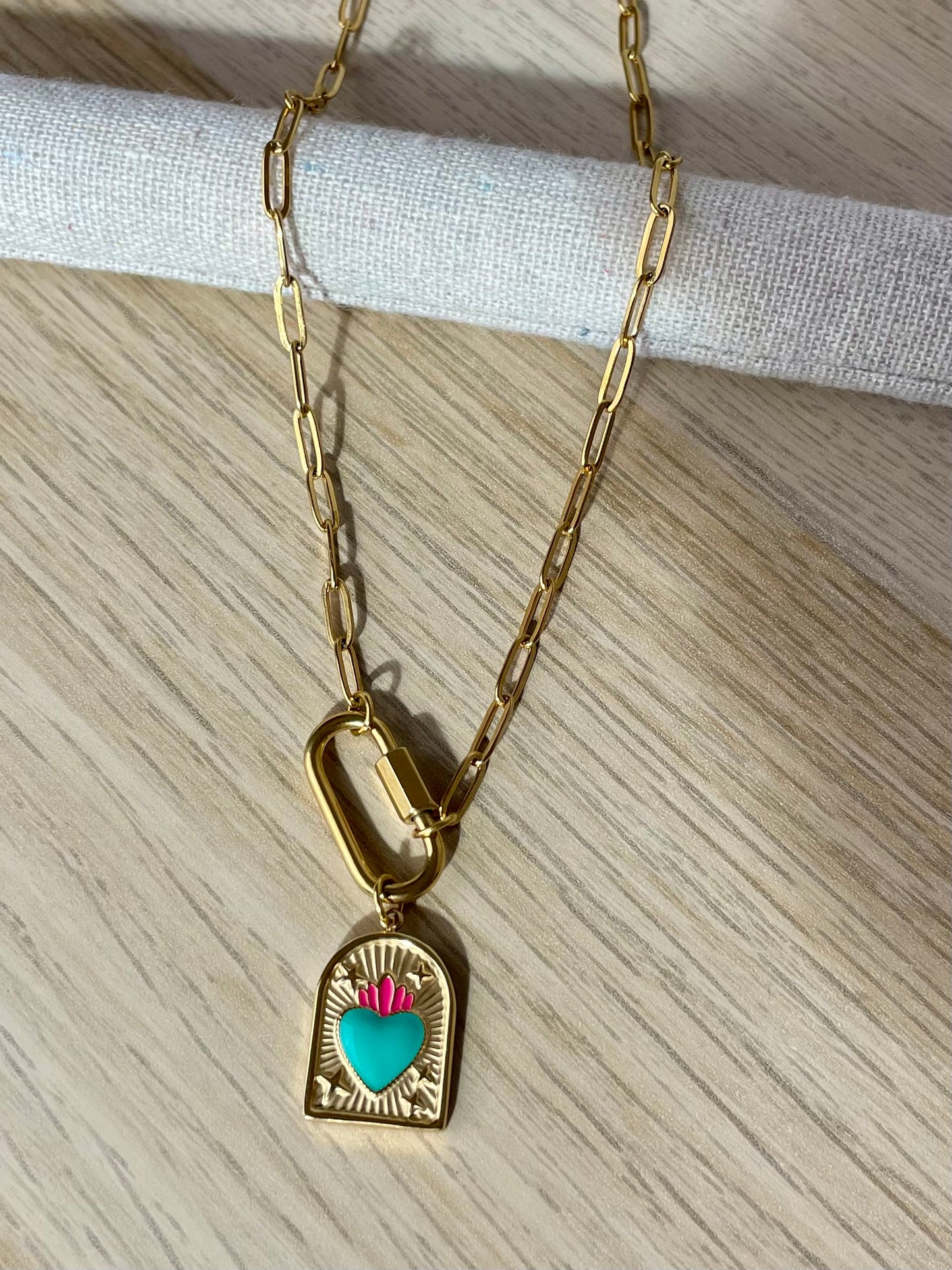 Collier Nathan