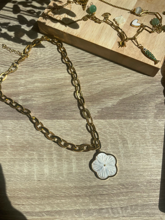 Collier Maé