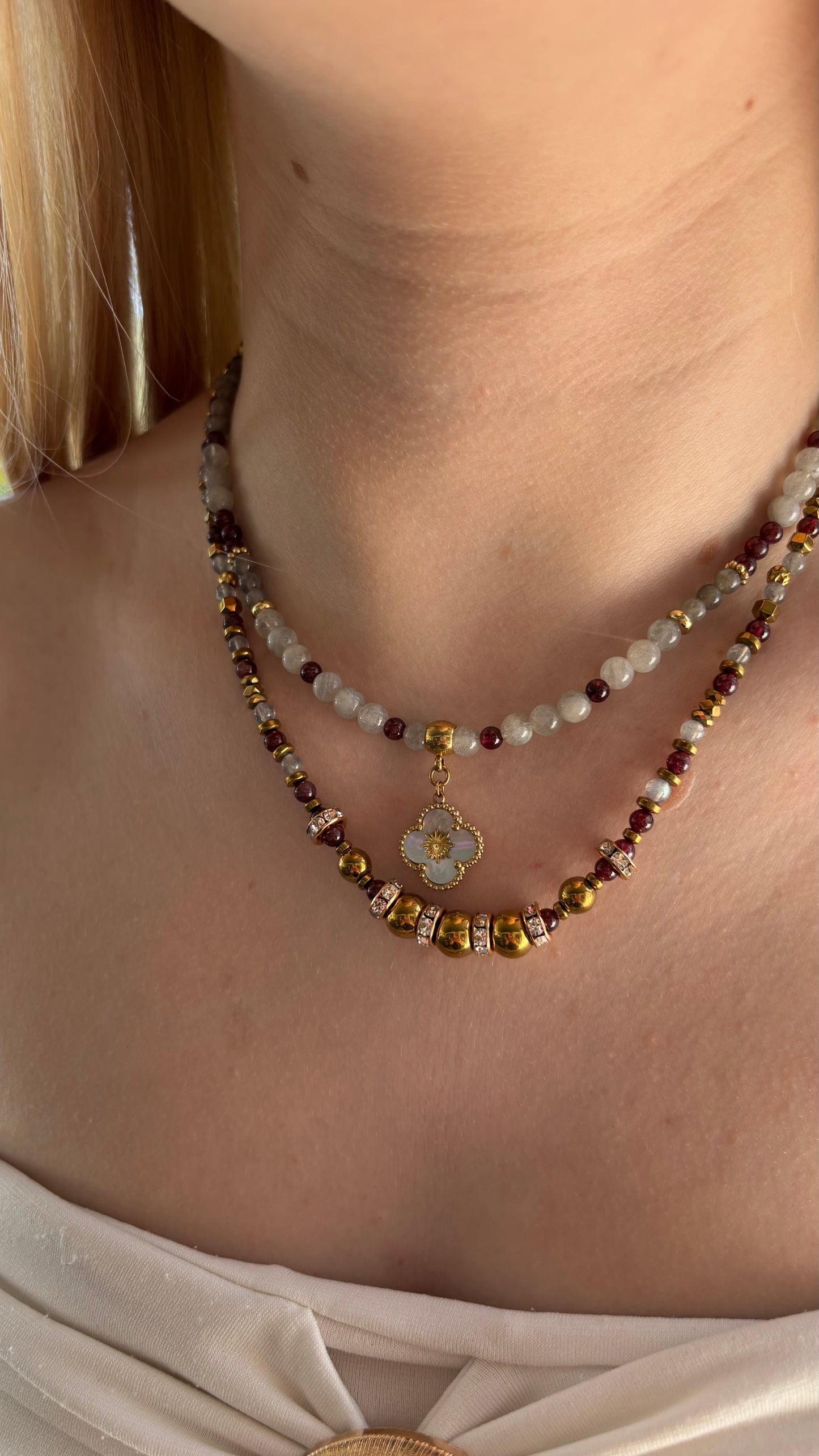Collier Adrien