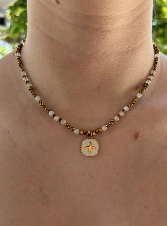 Collier Zach