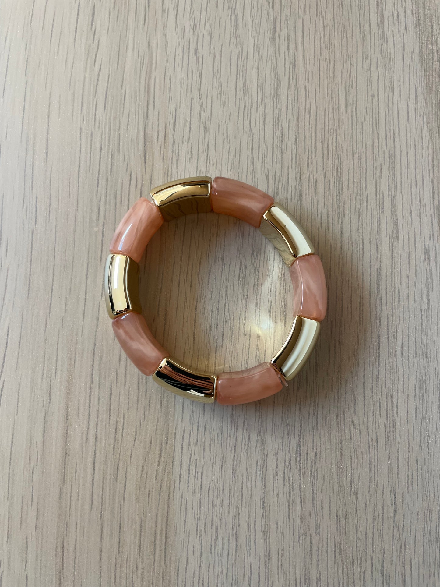 Bracelet doré pêche