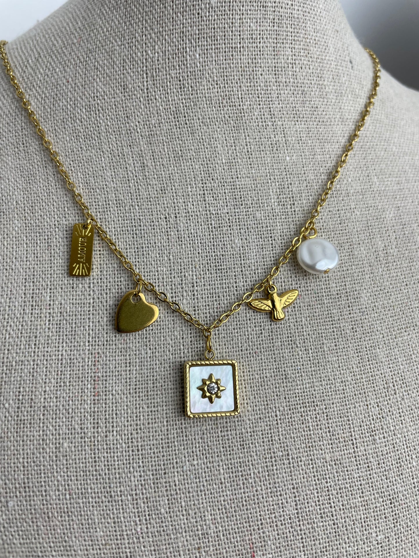 Collier Léonce