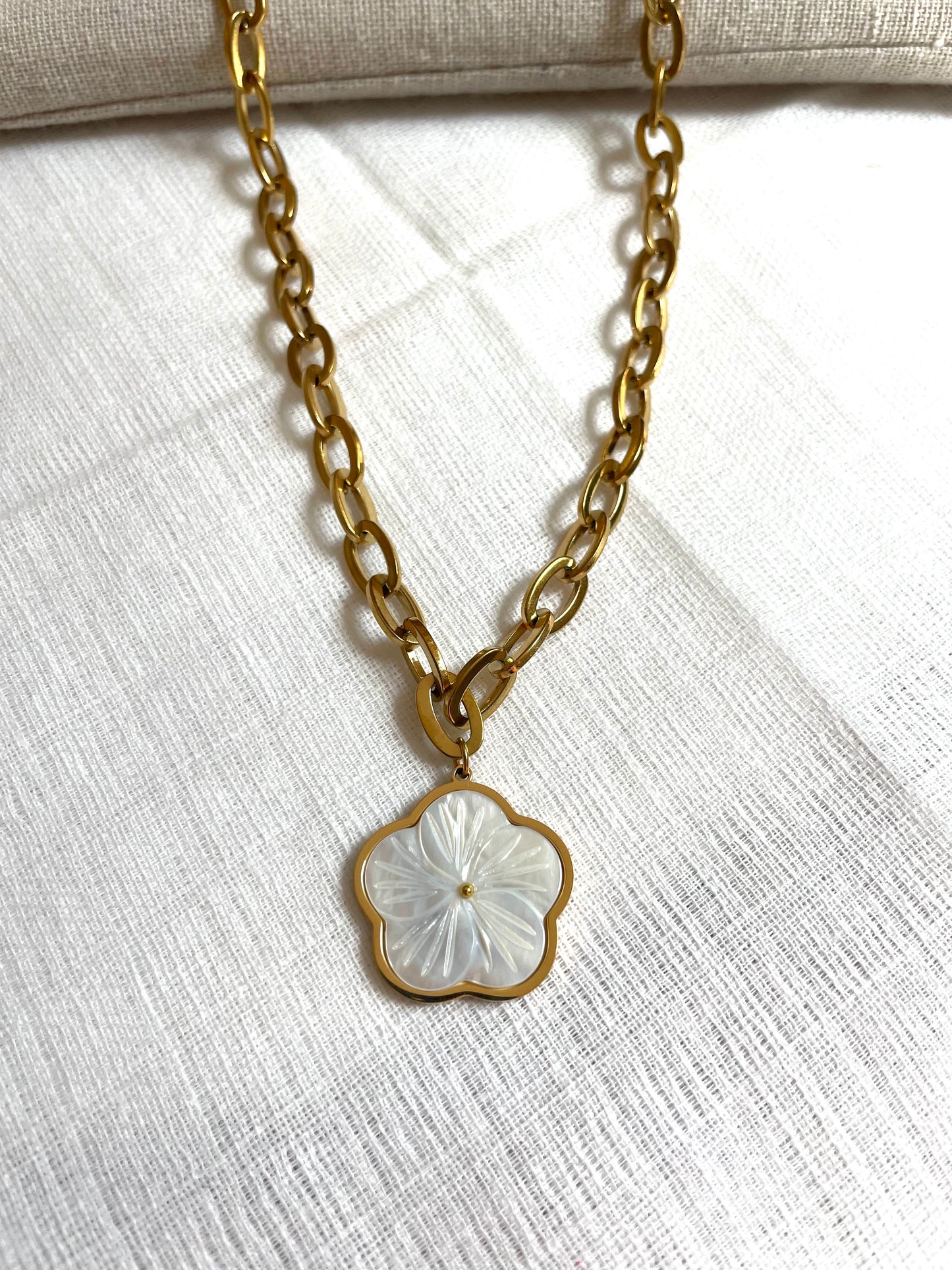 Collier Maé