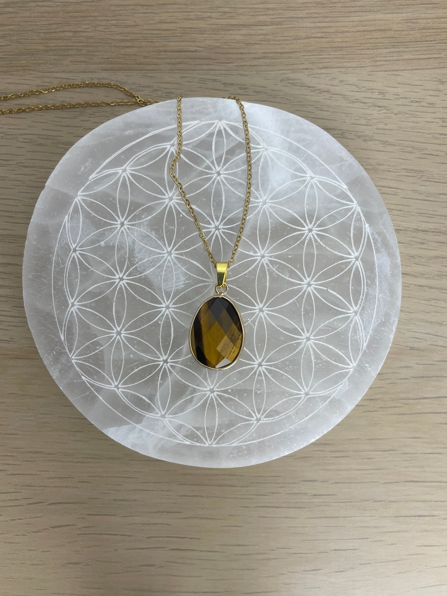 Collier pendentif Œil de Tigre