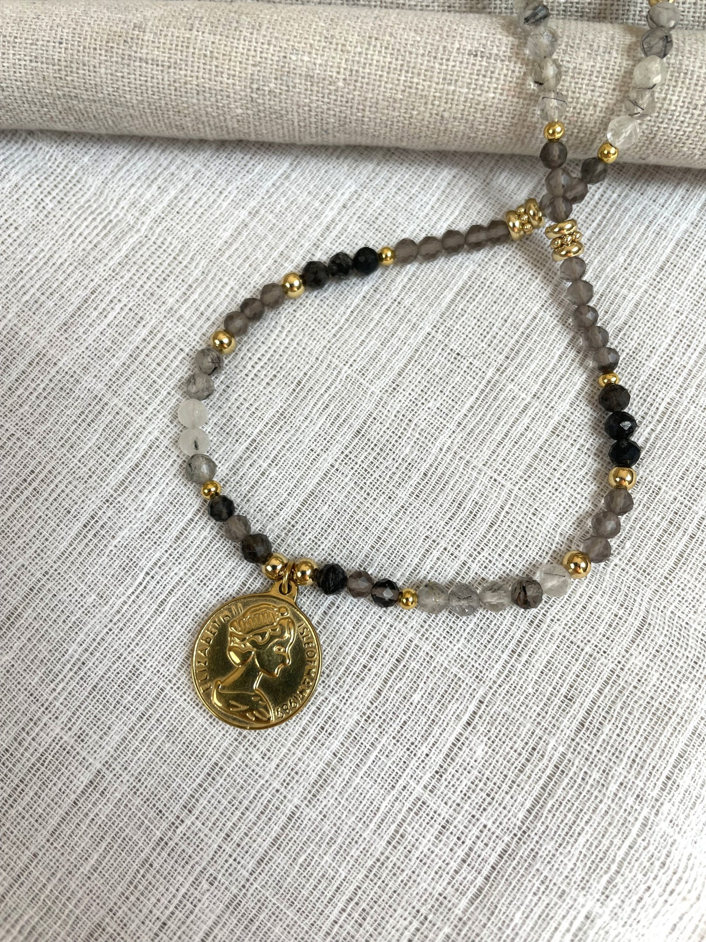 Collier Thomas